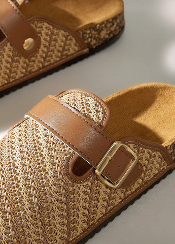 Коричневые туфли SHEIN без каблука