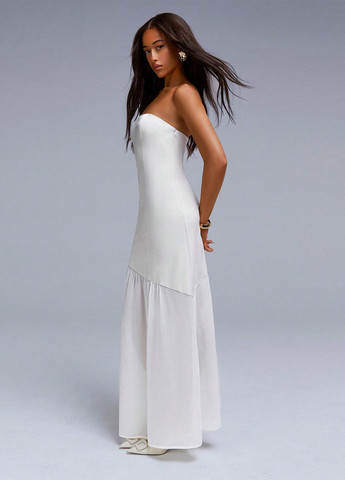 Айвори вечернее платье с открытыми плечами, бандо, с открытой спиной SHEIN однотонное