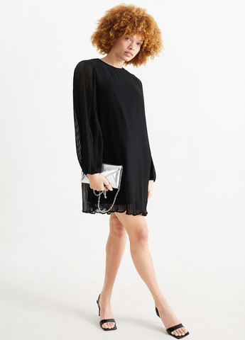 Черное кэжуал платье плиссированное C&A однотонное