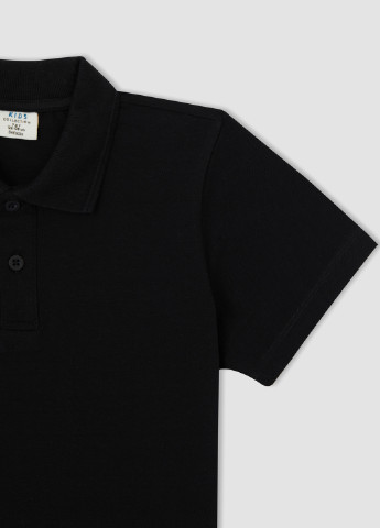 Черная детская футболка-поло для мальчика DeFacto однотонная