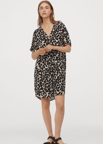Светло-бежевое кэжуал платье оверсайз H&M с абстрактным узором