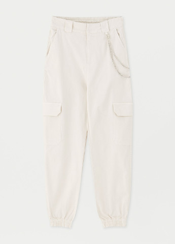 Белые кэжуал демисезонные укороченные, зауженные, карго брюки Pull & Bear