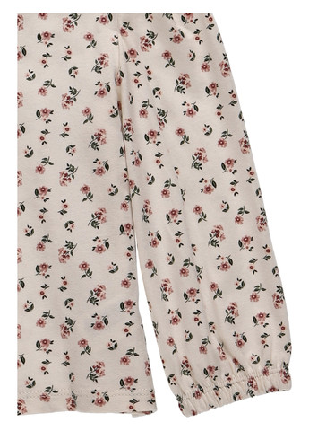 Молочная цветочной расцветки блузка C&A демисезонная