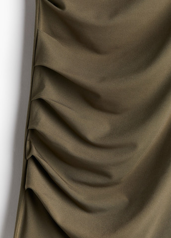 Оливкова (хакі) вечірня, кежуал сукня силуетна H&M однотонна