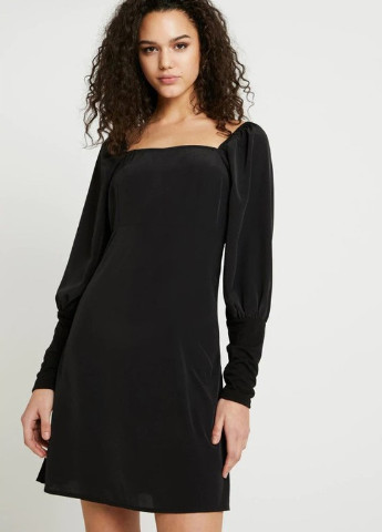 Черное кэжуал платье Vila Clothes однотонное
