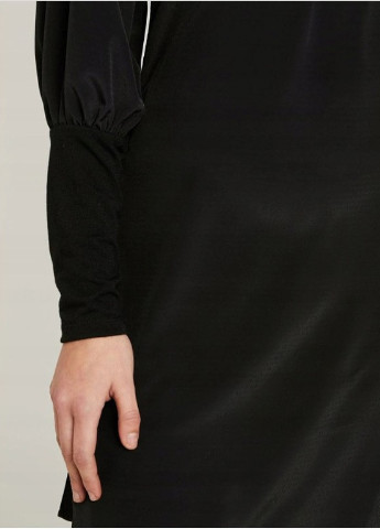 Чорна кежуал сукня Vila Clothes однотонна