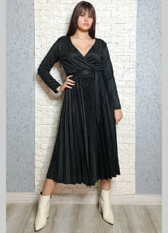 Черное кэжуал платье плиссированное New Collection однотонное
