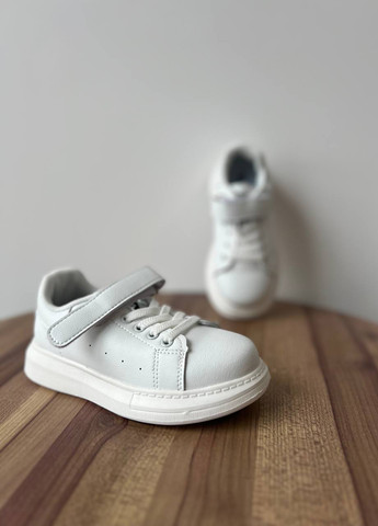 Белые демисезонные кроссовки Paliament