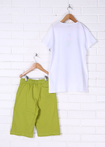 Зеленый летний комплект (шорты, футболка) Mackays