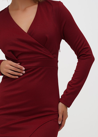 Бордовое кэжуал платье Sassofono однотонное