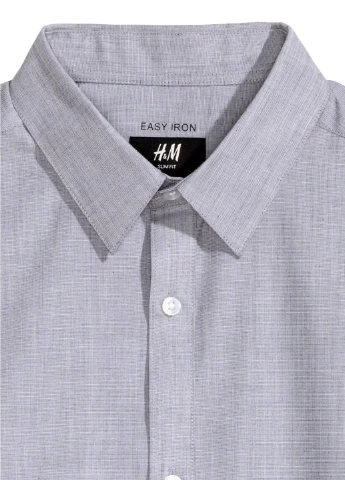 Светло-синяя рубашка H&M