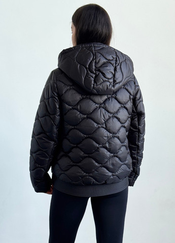 Черная демисезонная куртка Eva Classic