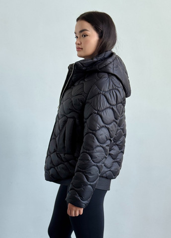 Черная демисезонная куртка Eva Classic