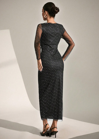 Черное вечернее платье силуэтная SHEIN в горошек