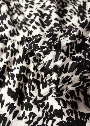 Черно-белое деловое, кэжуал платье клеш C&A с абстрактным узором