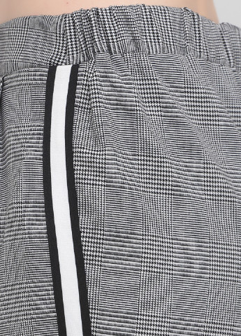 Серые кэжуал демисезонные зауженные брюки Jennyfer