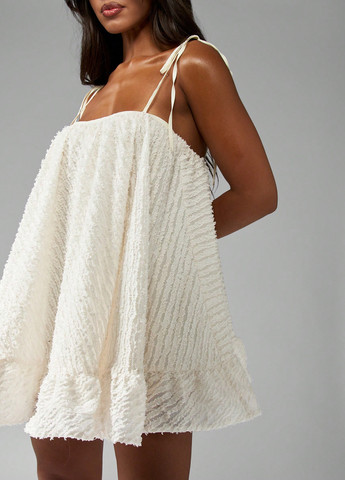 Белое кэжуал платье с открытыми плечами SHEIN однотонное