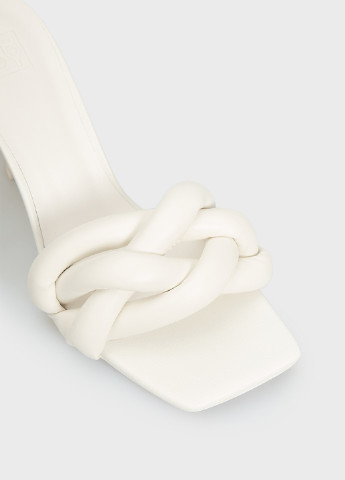 Белые шлепанцы PRPY плетение