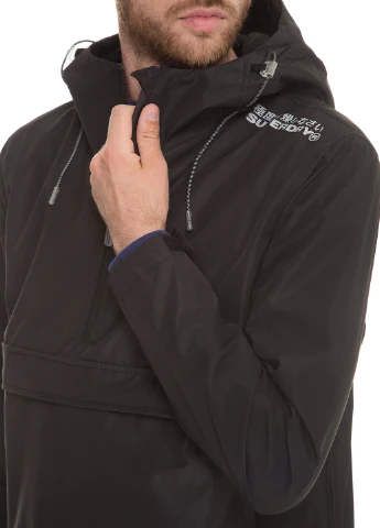 Черная демисезонная куртка Superdry