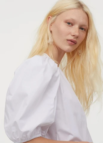 Белая кэжуал рубашка однотонная H&M