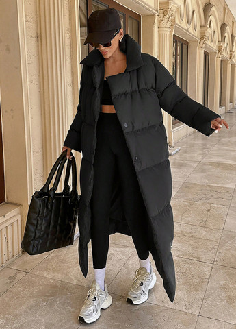 Чорна зимня куртка SHEIN