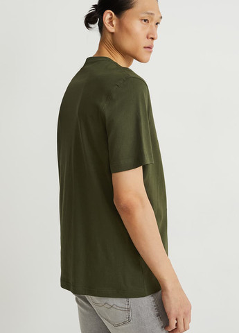 Темно-зеленая футболка C&A