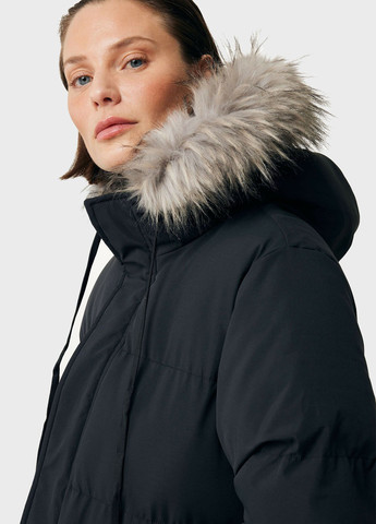 Черная зимняя куртка Mexx