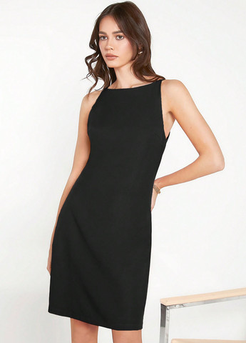 Черное кэжуал платье SHEIN однотонное