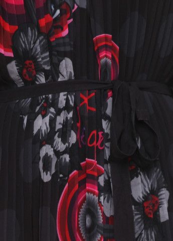 Черное кэжуал платье плиссированное Desigual с абстрактным узором