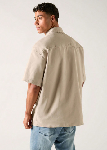 Светло-бежевая кэжуал рубашка однотонная SHEIN