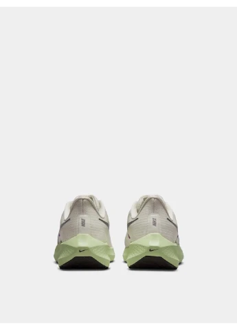 Салатові кросівки демісезон Nike