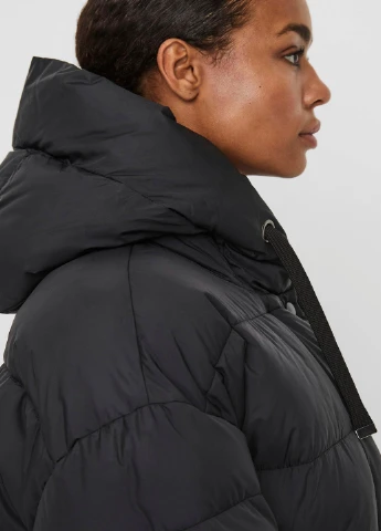Черная демисезонная куртка Vero Moda