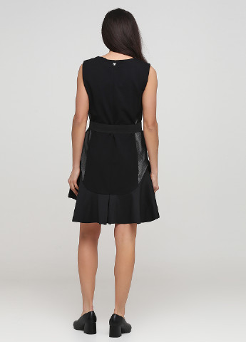 Чорна кежуал плаття, сукня кльош La Mode Est Avous з абстрактним візерунком