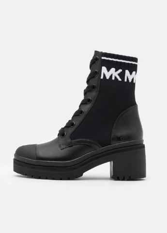 Осенние ботинки Michael Kors