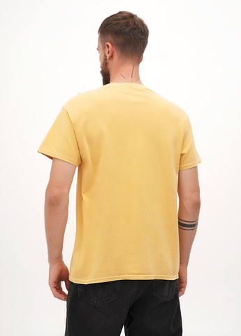 Горчичная футболка Gildan