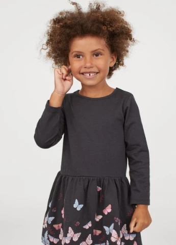 Тёмно-серое трикотажное платье H&M (221725379)