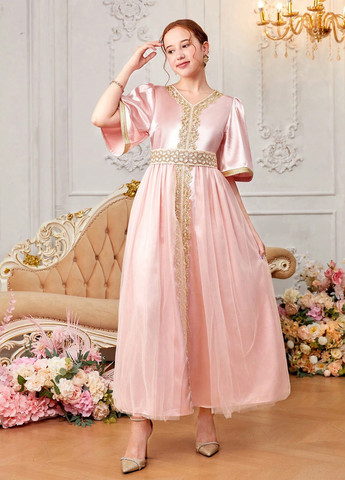 Светло-розовое платье SHEIN (324027903)