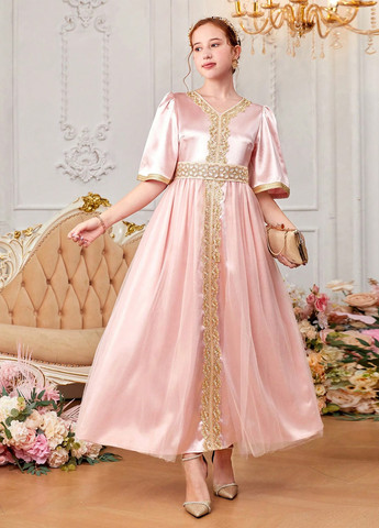 Светло-розовое платье SHEIN (324027903)