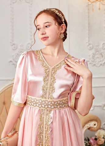 Светло-розовое платье SHEIN (324027903)