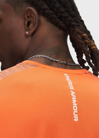 Помаранчева футболка Under Armour