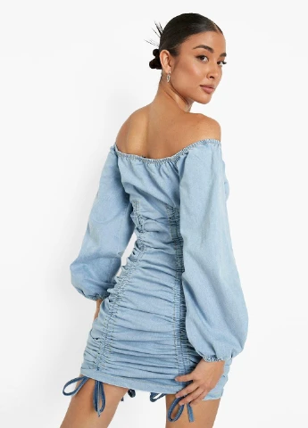 Голубое джинсовое платье футляр Boohoo однотонное