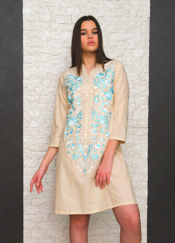 Бежевое кэжуал платье-туника Indira с цветочным принтом