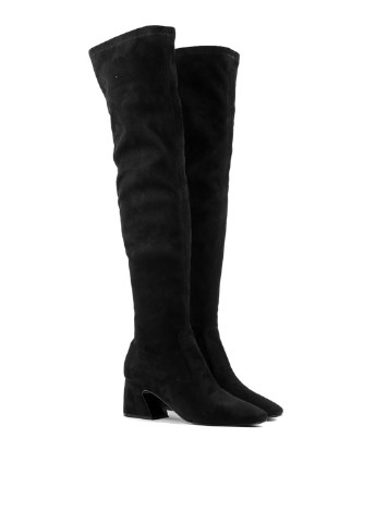 Женские черные сапоги ботфорты Ilvi и на среднем каблуке