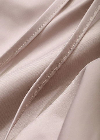 Пудрова блуза на запах SHEIN