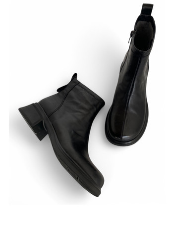 Осенние ботинки Meego без декора