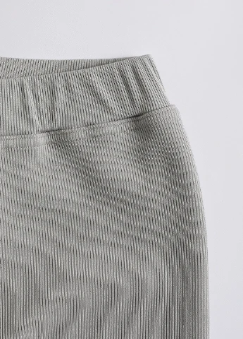 Светло-серые зимние леггинсы SHEIN
