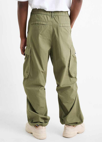 Хаки кэжуал демисезонные карго брюки C&A