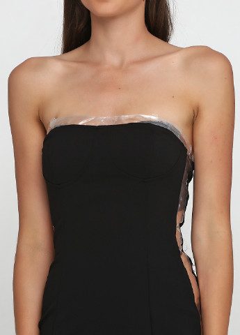 Черное коктейльное платье с открытыми плечами Missguided однотонное