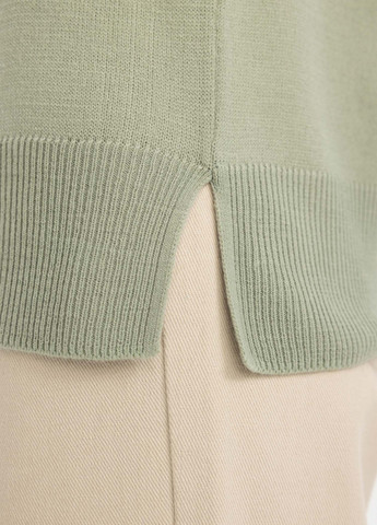 Салатовий демісезонний светр джемпер DeFacto