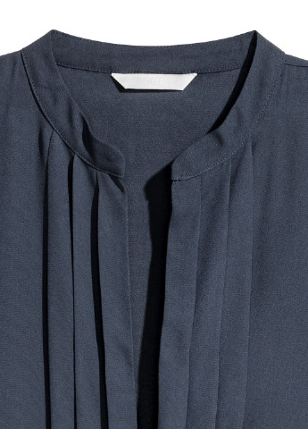 Темно-синее кэжуал платье с треугольным вырезом H&M однотонное